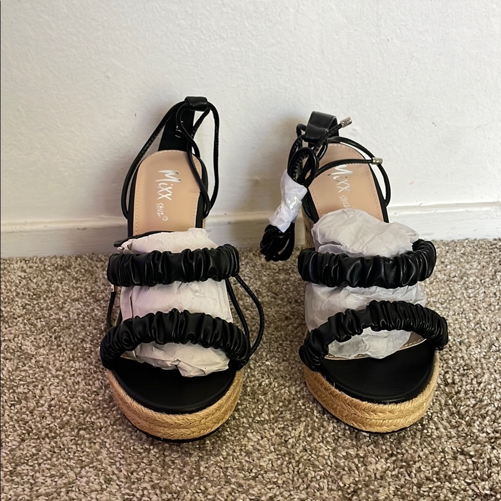 Miss Lola Black Malibu Sundays wedges